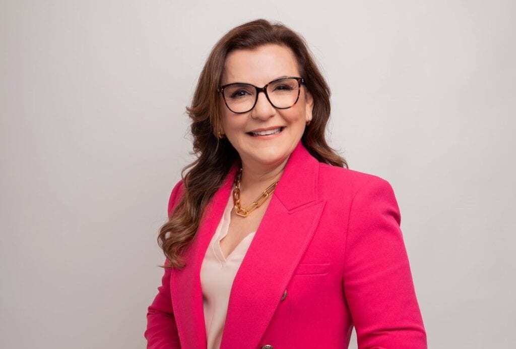 Madalena Medeiros: Estratégias Avançadas para Sucesso no LinkedIn
